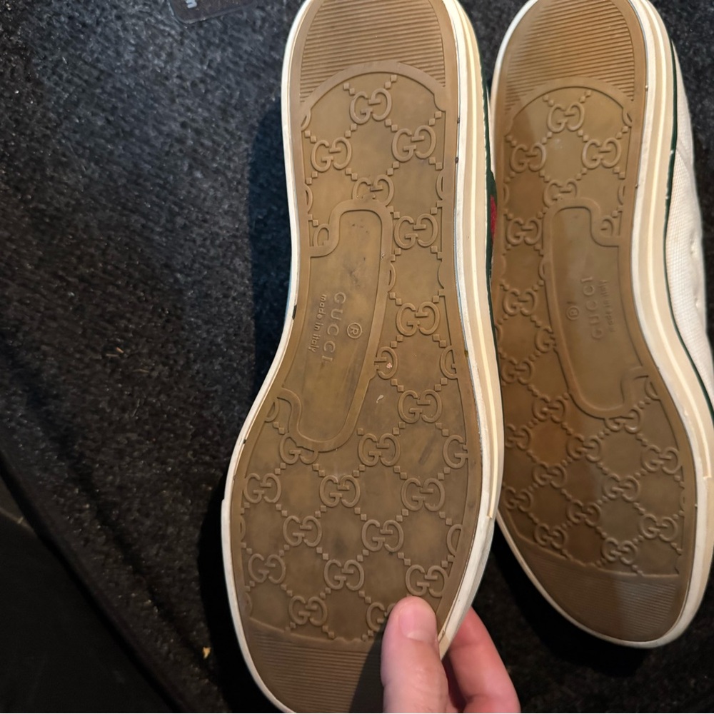 Gucci Men's White Sneakers with Green and Red Accents - Picture 4 of 5